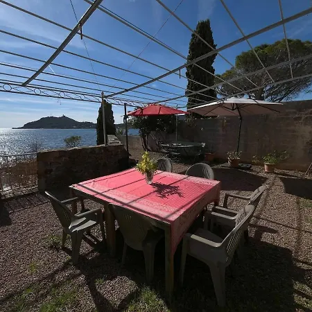 A Agay Pieds Dans L Eau Villa Saint-Raphael (Var)